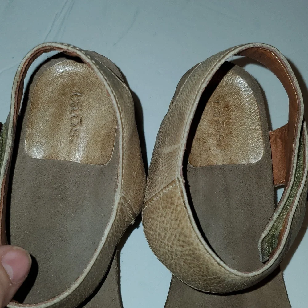 Taos Tan Carousel 3 Wedge Sandals Size 5/5.5 - Picture 7 of 10